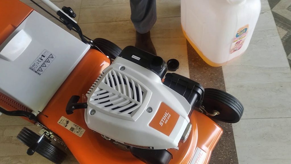 STIHL RM248  lawn mover installation