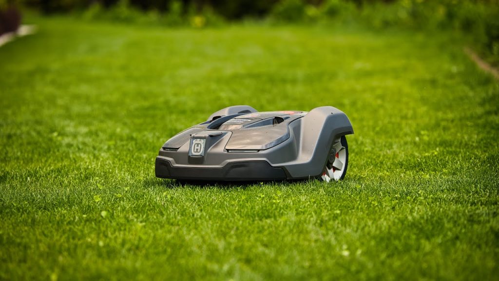Husqvarna Automower 430X/450X - Tesla wśród automatów koszących