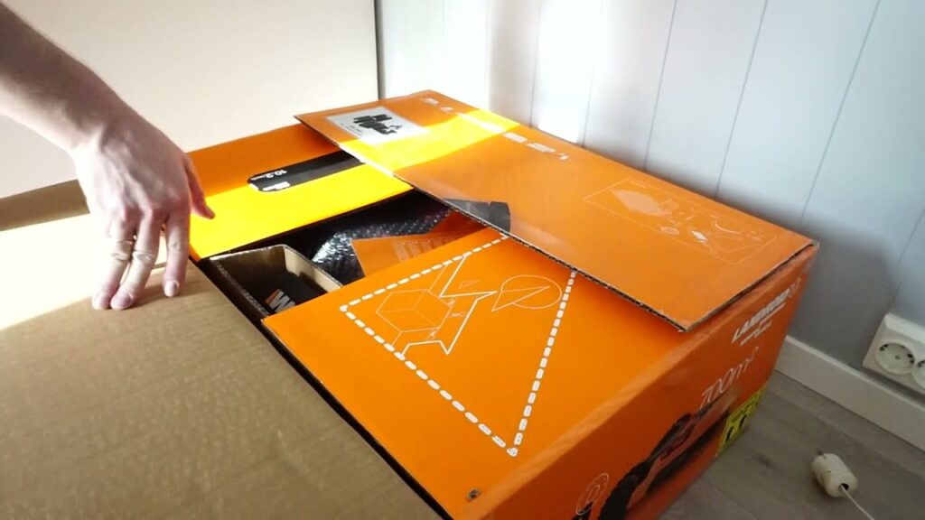 WORX LANDROID M700 UNBOXING