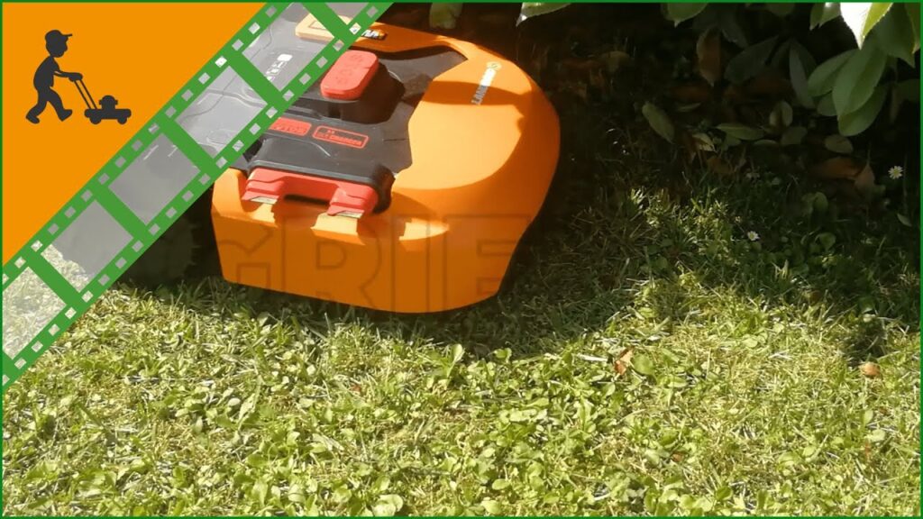 Worx Landroid WR130E model S300 Robot Lawn Mower with Perimeter Wire - Customer's operating video