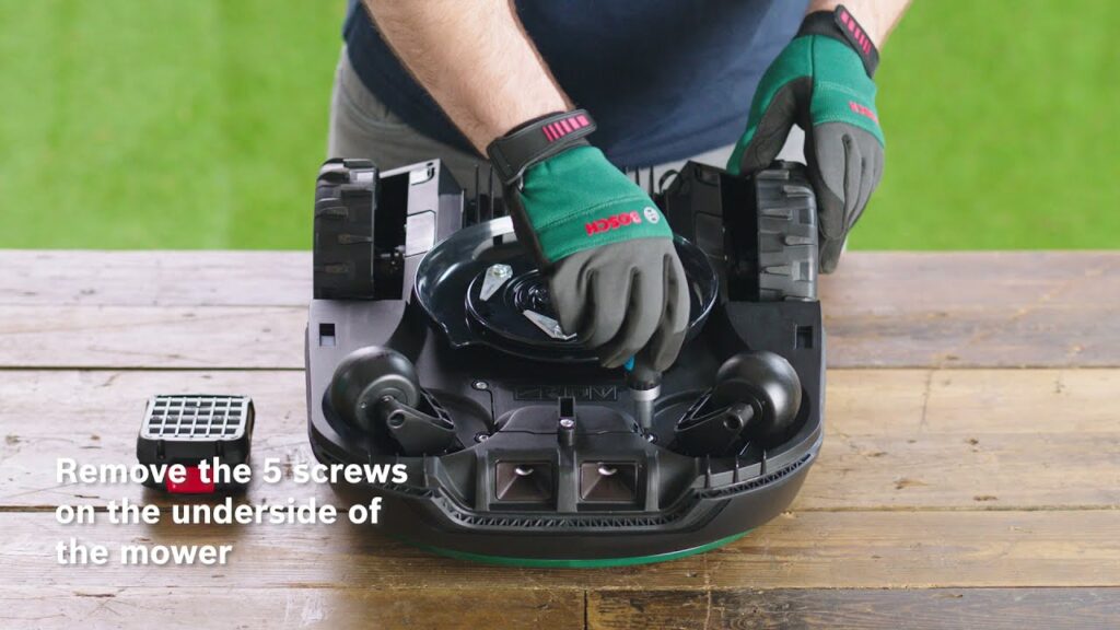 Bosch Indego Installation: Replacing the battery
