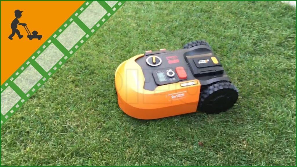 Worx Landroid WR167E Robot Lawn Mower - 20V 4Ah Battery - M700 2.0 - Customer's operating video