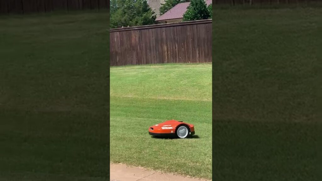 iMow 🕶 Self mowing robot! 🤖