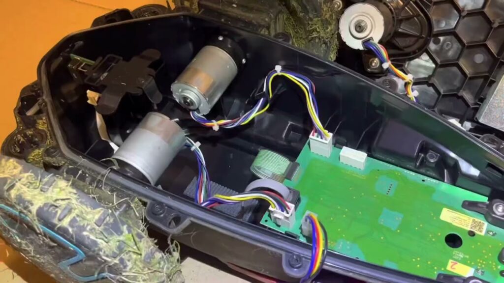 Replacing/Upgrading a Lithium Battery for Sileno Minimo Robot Mower