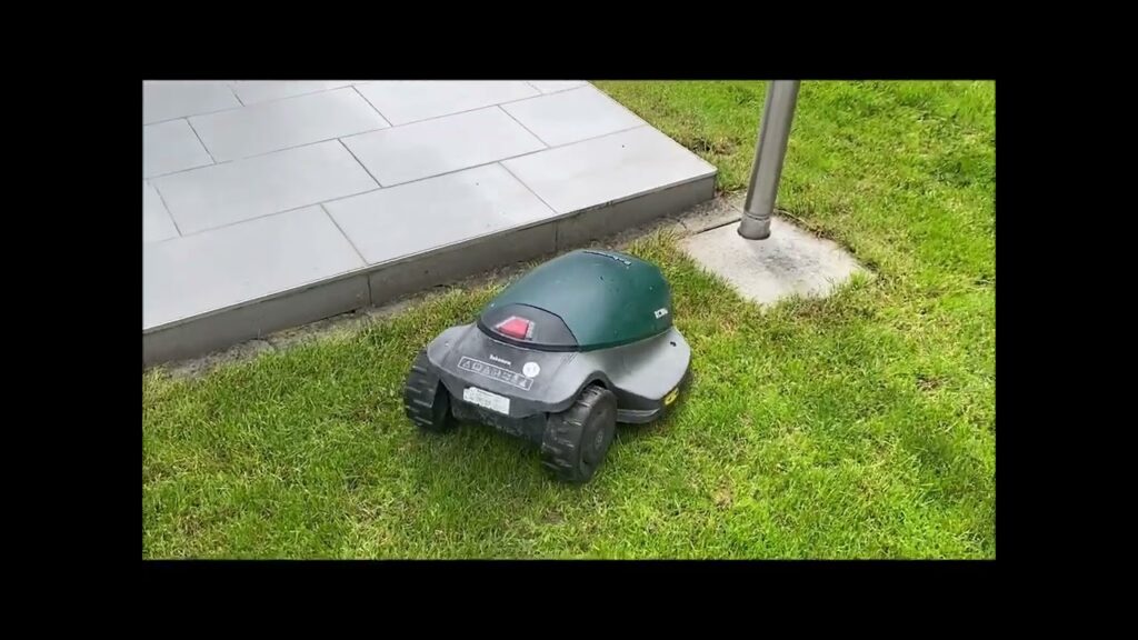 ROBOMOW RC304u Robot lawn mower