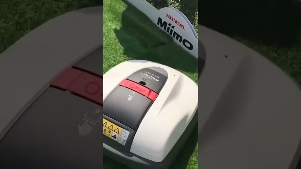 MIIMO ROBOTIC MOWER