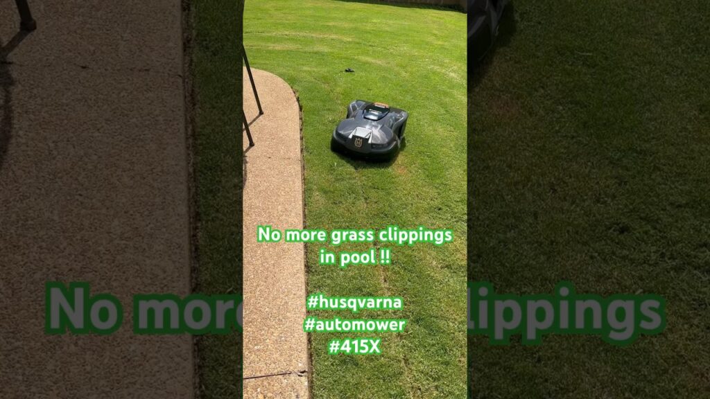 No more Clippings in the pool! #husqvarna #automower model 415X #lawngoals  #lawnmowerrobot  #lawnut