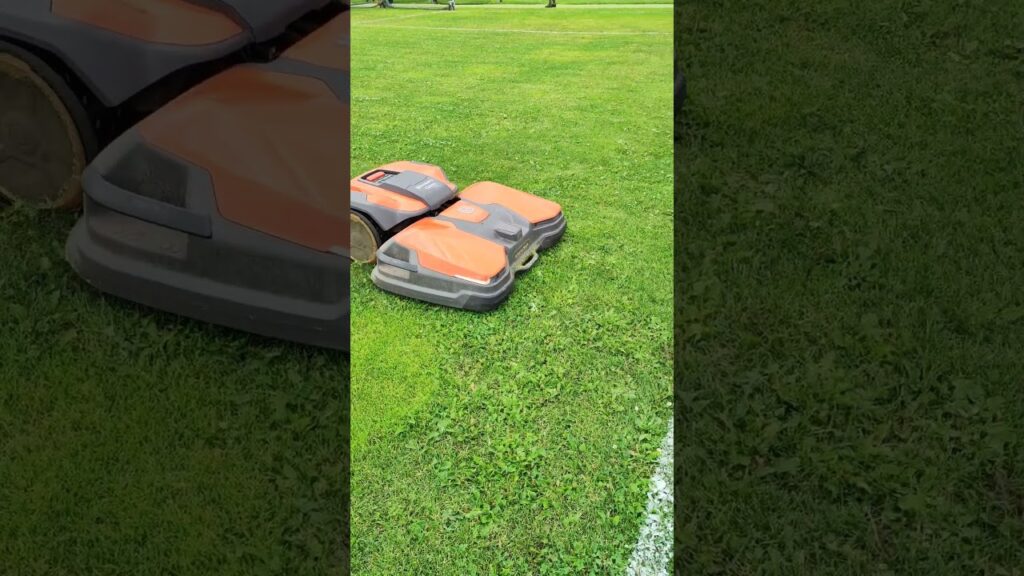 Robot husqvarna automower #sweden #husqvarna #lawncare