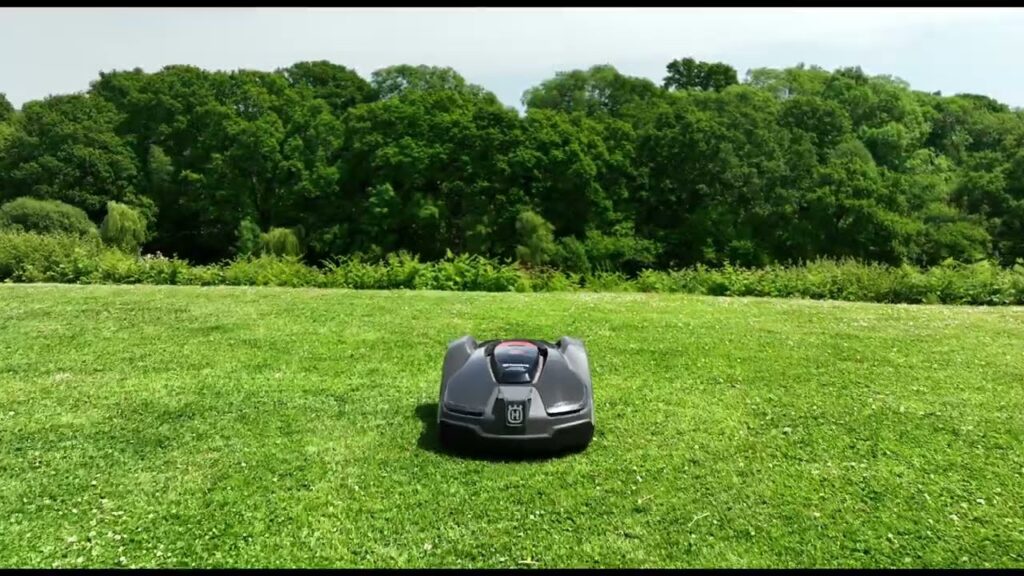 Husqvarna 430X Automower- Home made advert - 4K #husqvarana #automower #430x