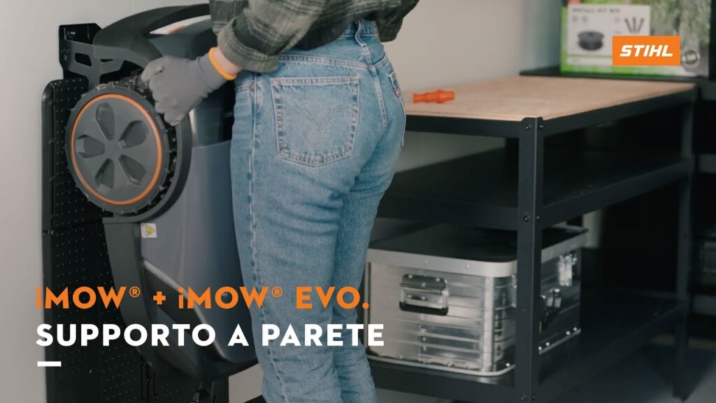 STIHL iMOW® robot tosaerba I Montaggio a parete | 10/13