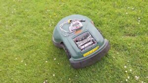 Using a Robomow RL2000 with Flysky FS-i6x transmitter DIY