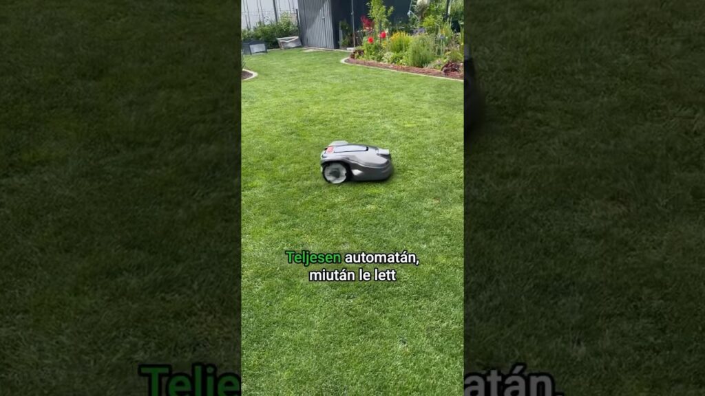 Robotfűnyíró a kertben🏡 #élménykertész #robotfűnyíró #kertészkedés #gyep #husqvarna #automower