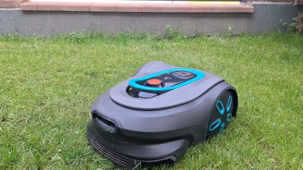 Robotic lawnmower Gardena Sileno MAX 800 #roboticlawnmower