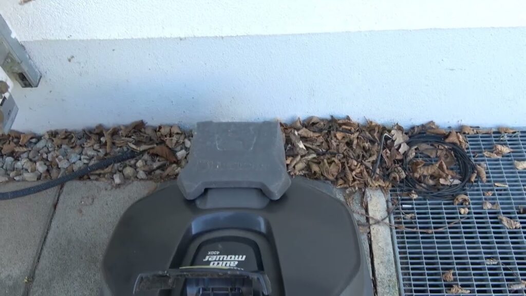 Was kann man machen, wenn der Husqvarna Automower die Fehlermeldung, kein Schleifensignal anzeigt?